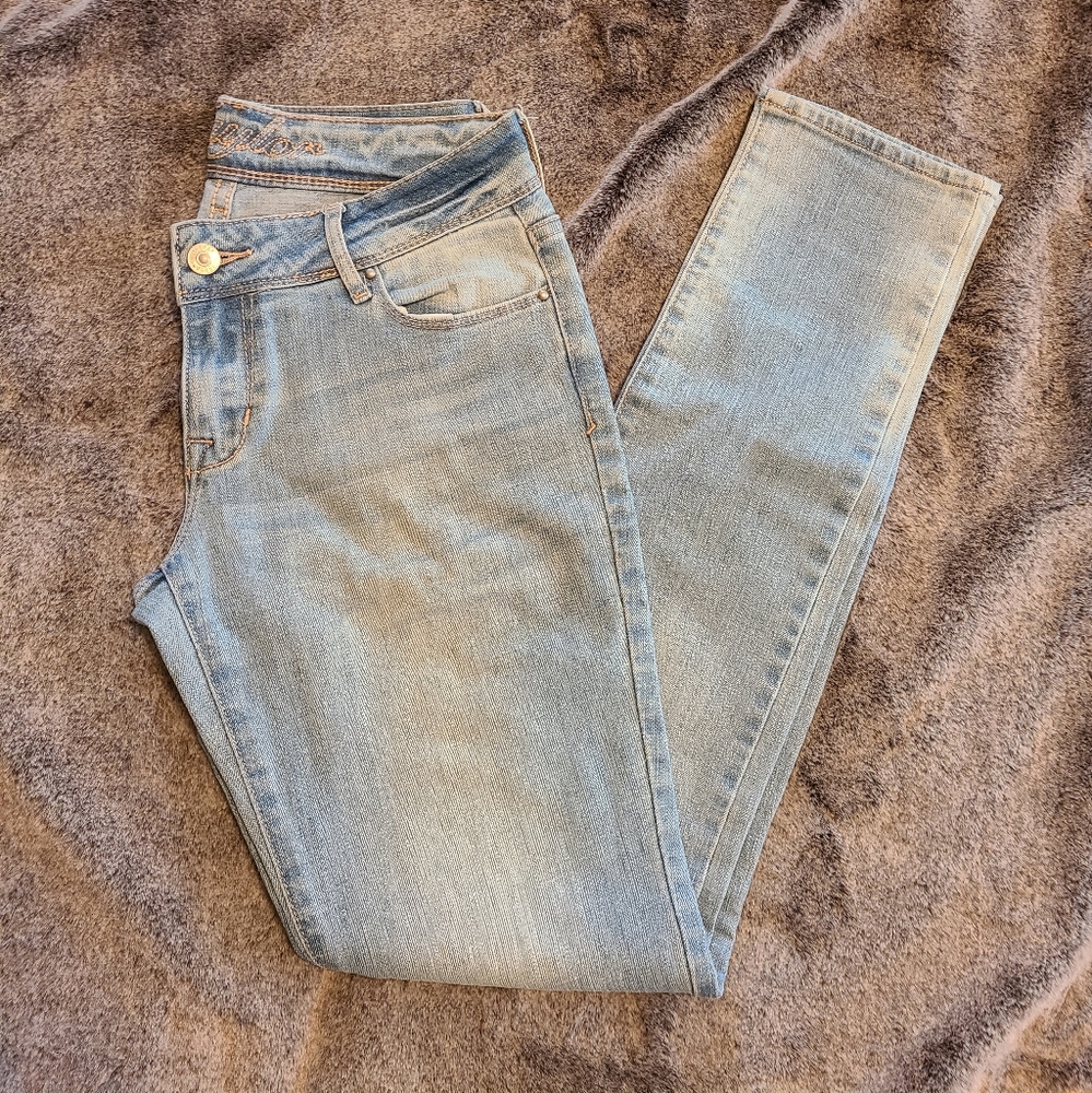 Delia's Jeans